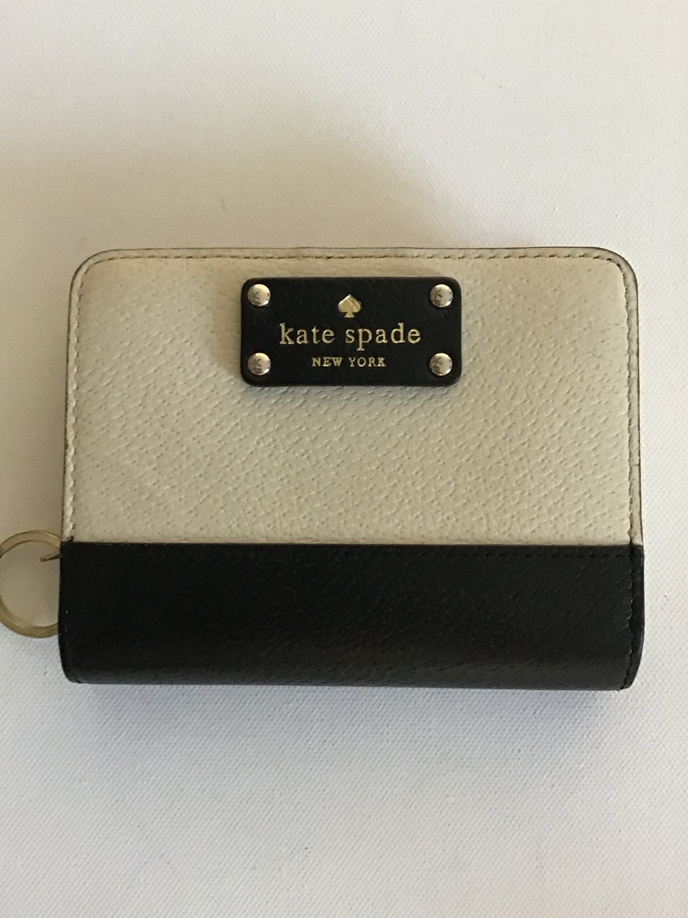 Kate Spade New York Grove Street Tellie Black White Leather Zip Wallet